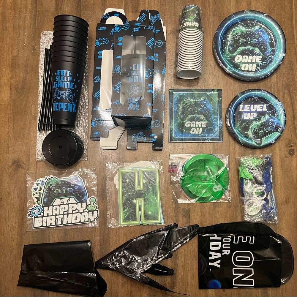 Eat Sleep Game Repeat Black & Green Gaming Party Supplies Set an favors